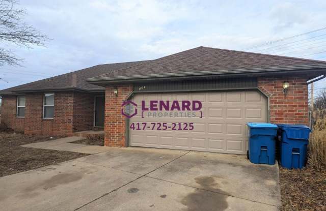 3 Bedroom Home With Large Fenced Yard! photos photos