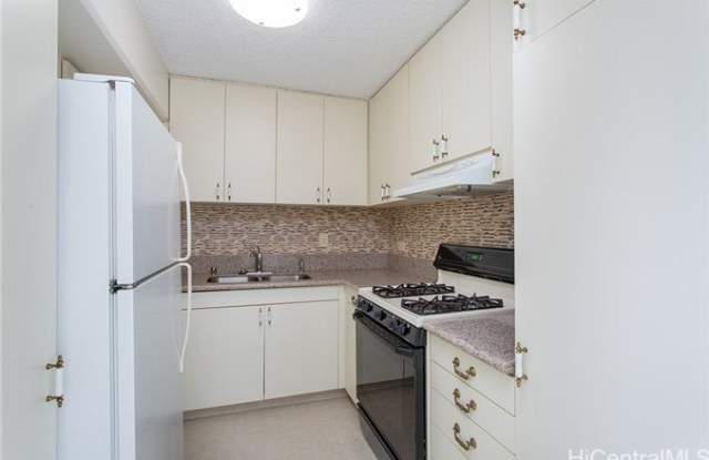 2465 Kuhio Avenue unit: 918 - 2465 Kūhiō Avenue, Honolulu, HI 96815
