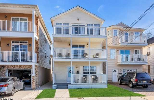 28 Bay Ave photos photos