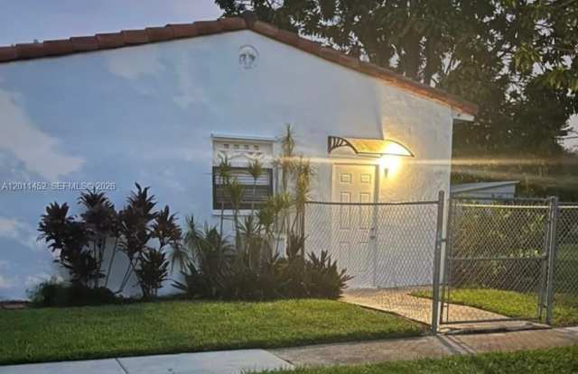 1170 Plover Ave photos photos
