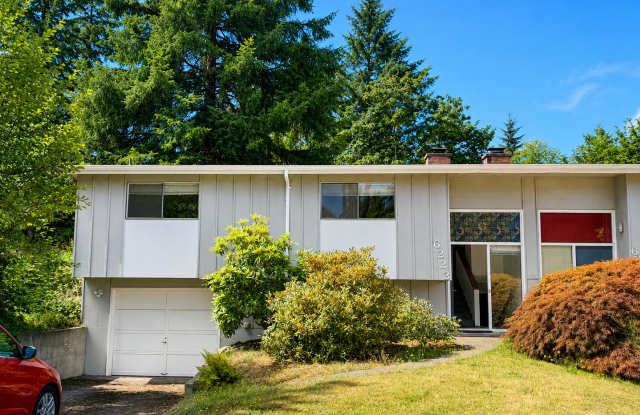 Beautiful Split-Level Home with Fireplace, Deck, Garage, and EV Charger photos photos