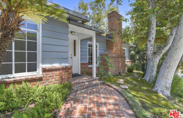 5405 BLACK OAK Drive Gallery 2