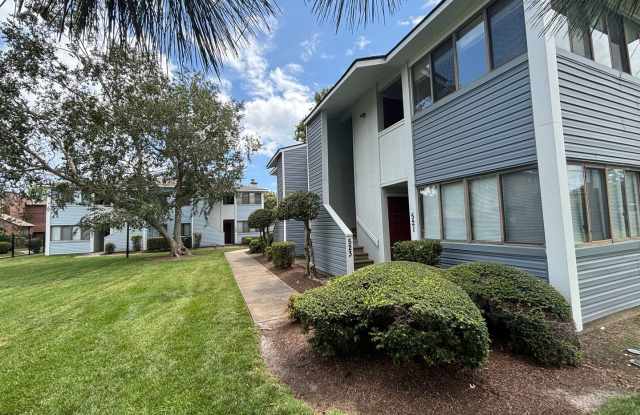 2 Bedroom, 2 Bath Condo in Virginia Beach Gallery 3