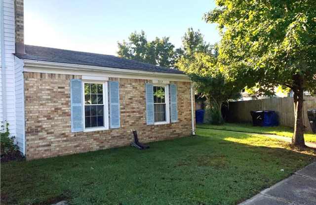 702 Brook Meadow Court Gallery 3