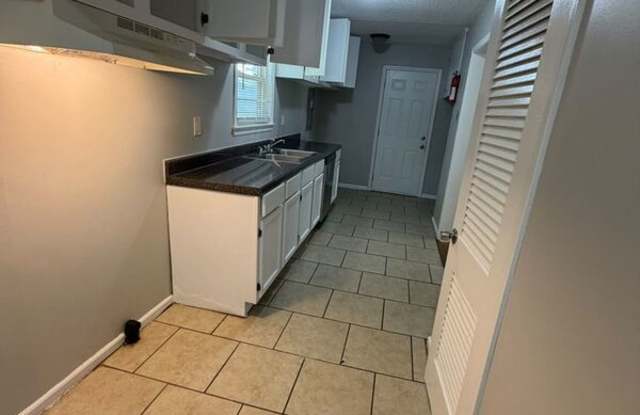 5068 Dianne Dr Gallery 2