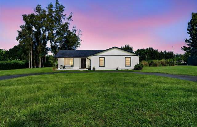 5989 COCONUT Boulevard Gallery 2