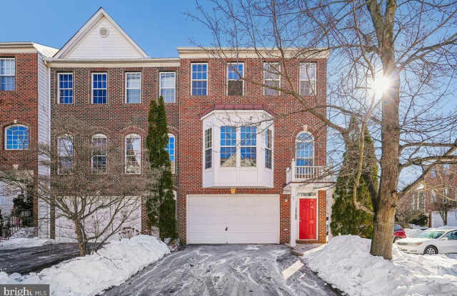 43771 MAISON BLANC Square photos photos