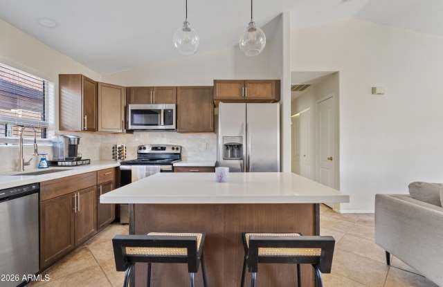 10901 W Lewis Avenue Gallery 1