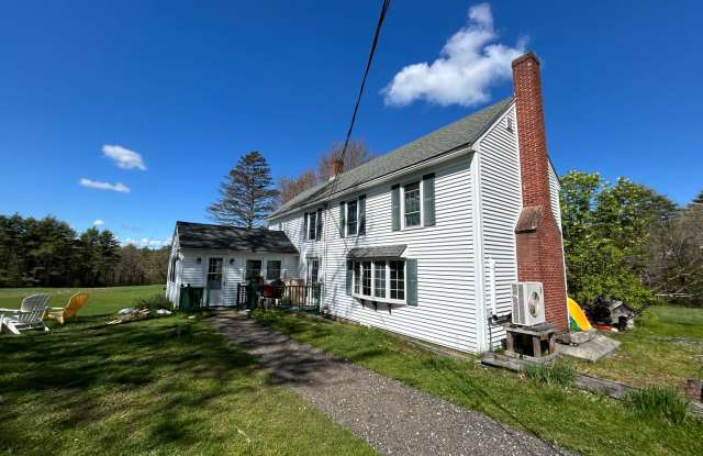 Authentic 3 bedroom New England Colonial! Available in July! New Price!! photos photos