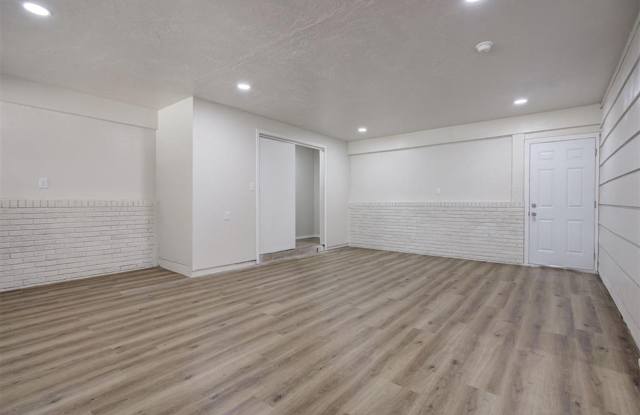 Move In Ready Home with Remodeled Interior and Bonus Space Gallery 4