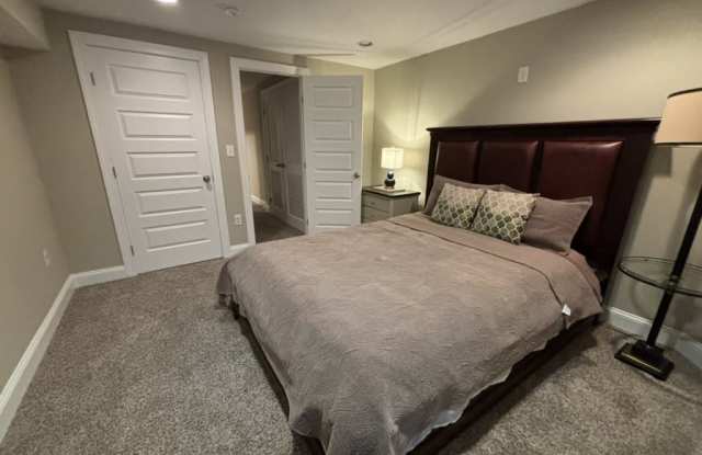 143 North Kenwood Avenue photos photos