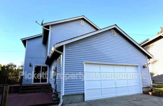 600 NE Flagstone Ln - 600 Northeast Flagstone Lane, Tracyton, WA 98310