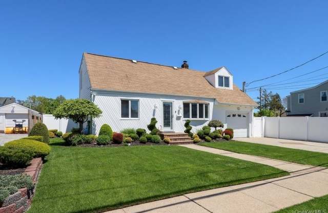 223 Chestnut Avenue photos photos