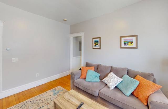 19 Harris Rd. Gallery 3