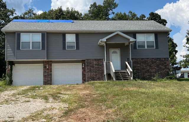 Three Bedroom Home In Waynesville/Freedom School District photos photos