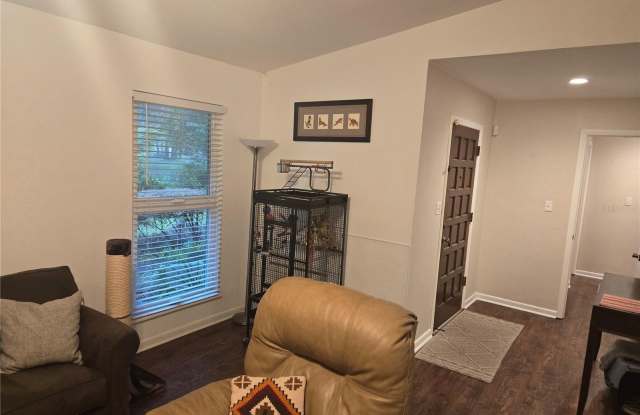 7605 SW 7TH Place Gallery 3