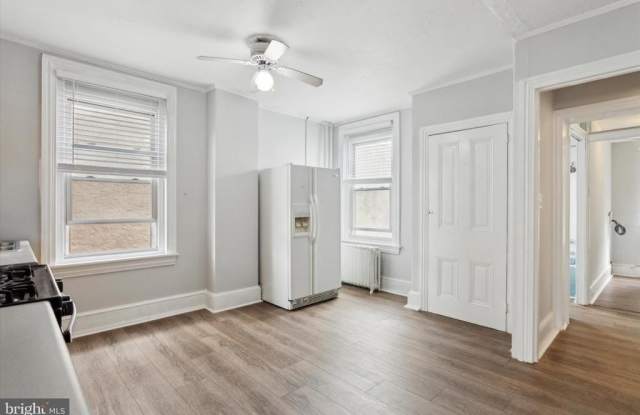 192 DUPONT STREET Gallery 4