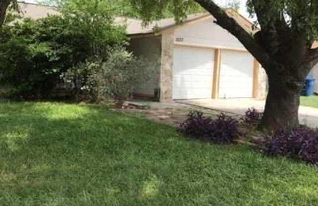 1007 Honey Tree Gallery 2
