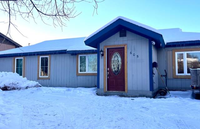 4 Bedroom / 1 Bathroom Ranch in East Fairbanks - 605 Bentley Drive, Fairbanks, AK 99701