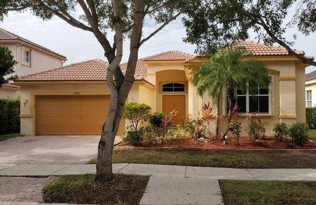 1002 Lavender Circle photos photos