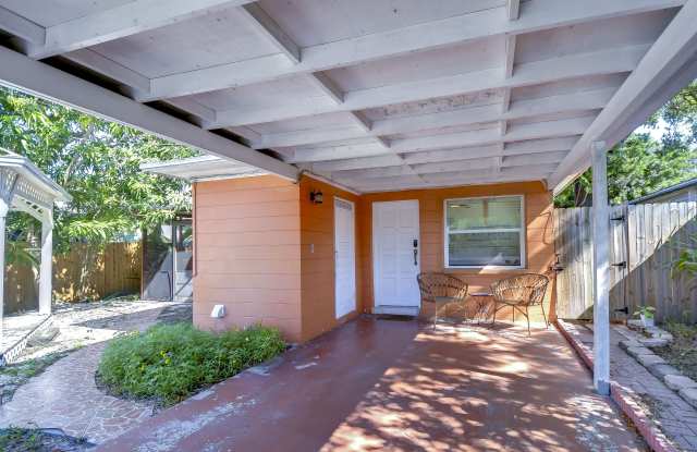 4944 5th Ave N #B photos photos