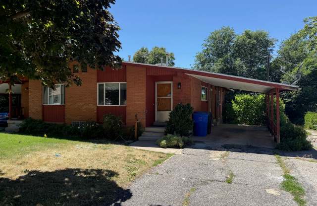 Beautiful apartment with Air conditioner and carport. Gallery 1