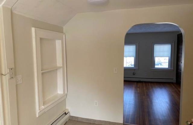 1770 Byam Road Gallery 3