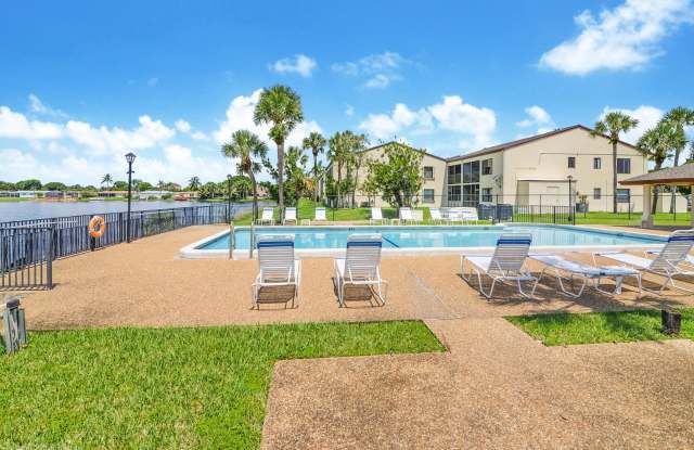 Spacious 1 bed 1 bath condo in Pembroke Pines! Unit will not LAST! photos photos