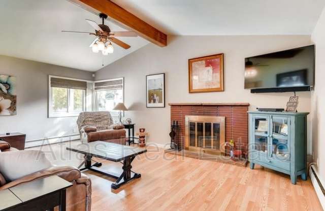 6725 S Penrose Court - 6725 South Penrose Court, Centennial, CO 80122