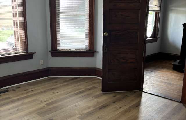 421 North 1st Street - 1 photos photos