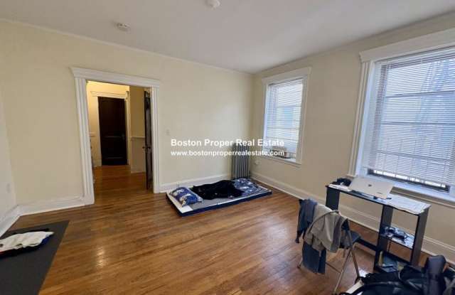 364 Riverway - 364 Riverway, Boston, MA 02115