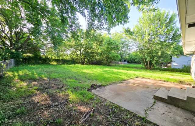 3 Bedroom 1 Bath Home in Shawnee! photos photos