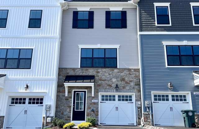 2612 FRONT SHED DRIVE photos photos