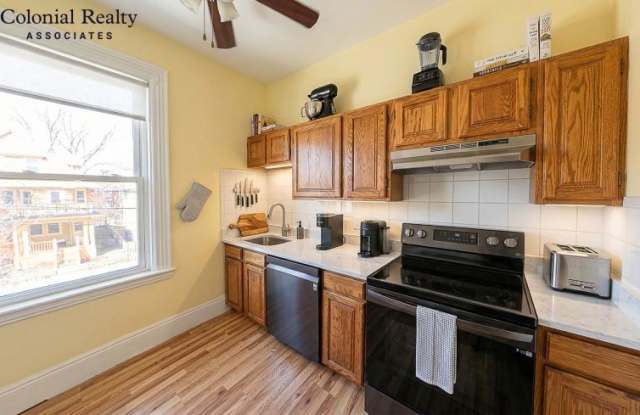 32 Allston St. Gallery 4