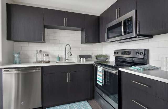 102 West Chestnut Gallery 2