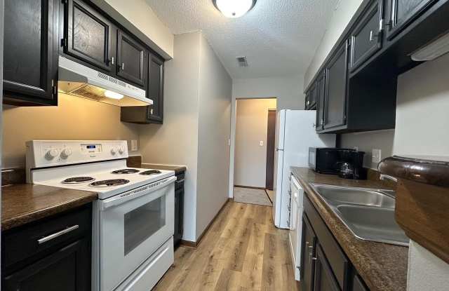 1001 S 1ST Street unit: 6 photos photos