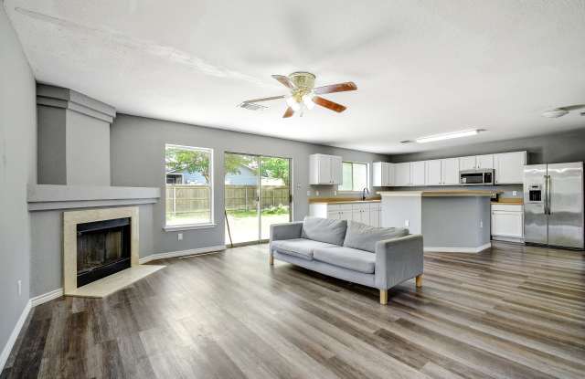8807 Shadow Wood Ln Gallery 4