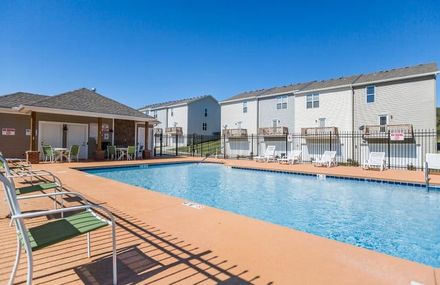 Parkway Oaks Townhomes and Duplexes Gallery 4