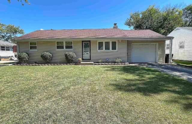 5106 N Renwood Ave - 5106 North Renwood Avenue, Peoria, IL 61614