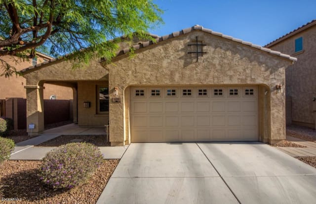 898 E DEL RIO Street - 898 East Del Rio Street, Chandler, AZ 85225
