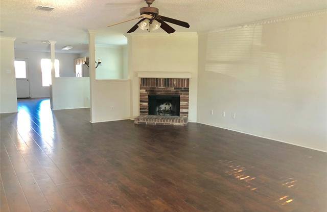 2365 White Pine Drive Gallery 4