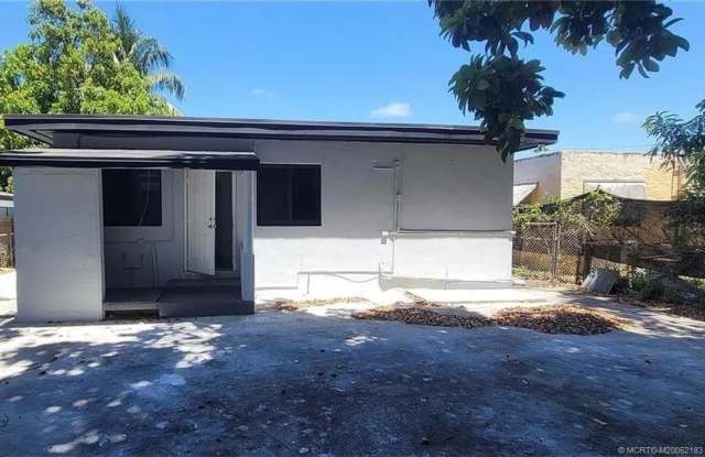 1144 NW 30th Street unit: B photos photos