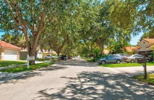 1155 East Lancewood Place Gallery 4