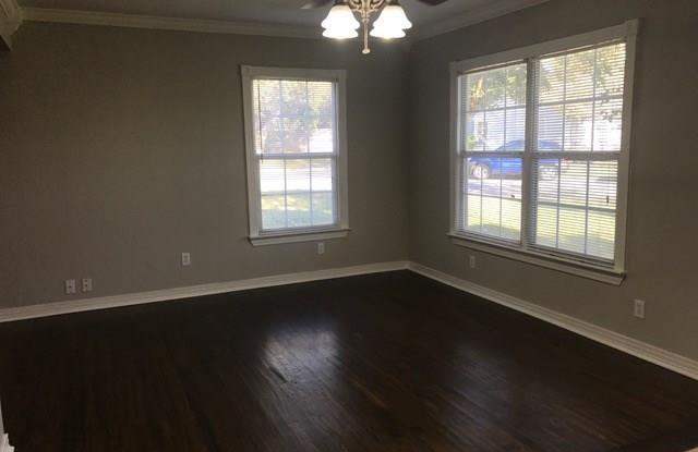 4408 Penrose Avenue Gallery 4