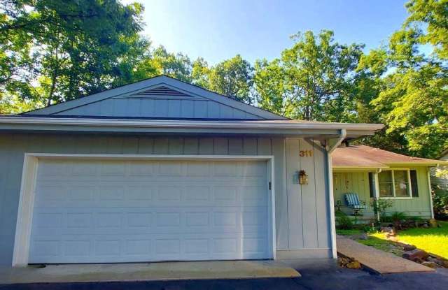 311 YORKTOWN Boulevard photos photos