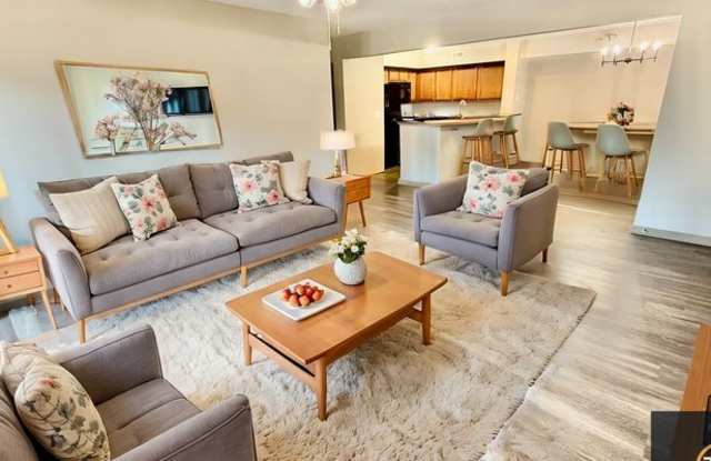 1040 University Dr photos photos