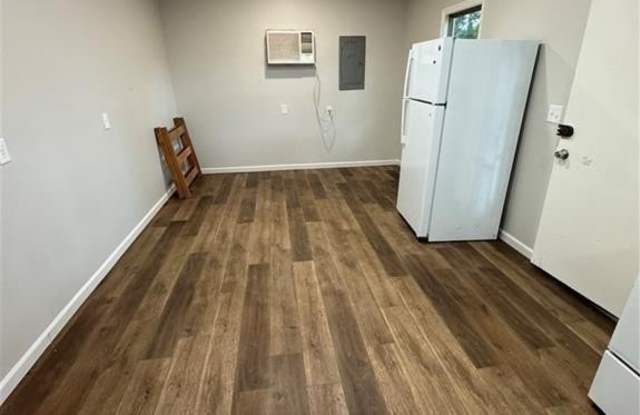621 S CYPRESS Street Gallery 2