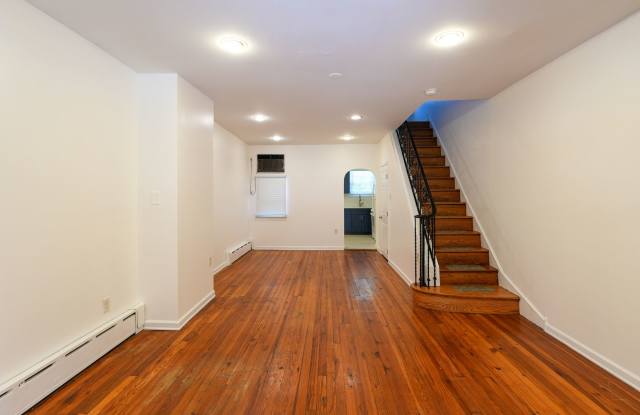 Newly renovated 2 bedroom Gallery 4