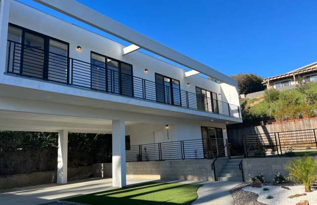 Stunning newly built, modern 1 bedroom, 1 bath unit photos photos