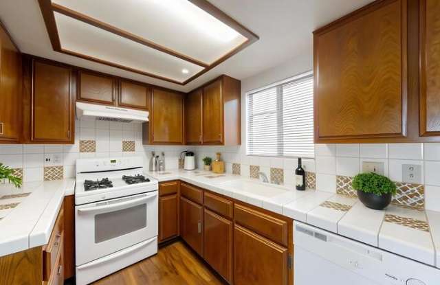 4726 W. 147th Street - 4 Gallery 4